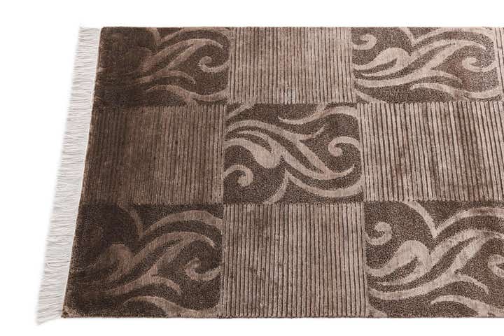 2' 6 x 10' Darya Runner Rug