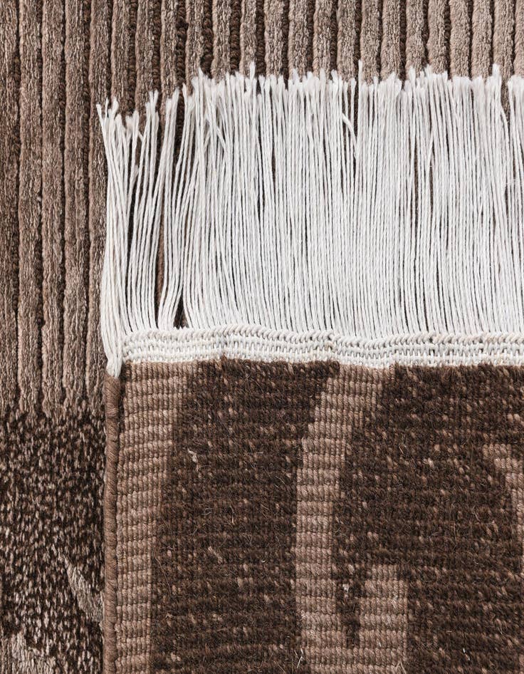 Detail image of 2' 6 x 10' Darya Runner Rug