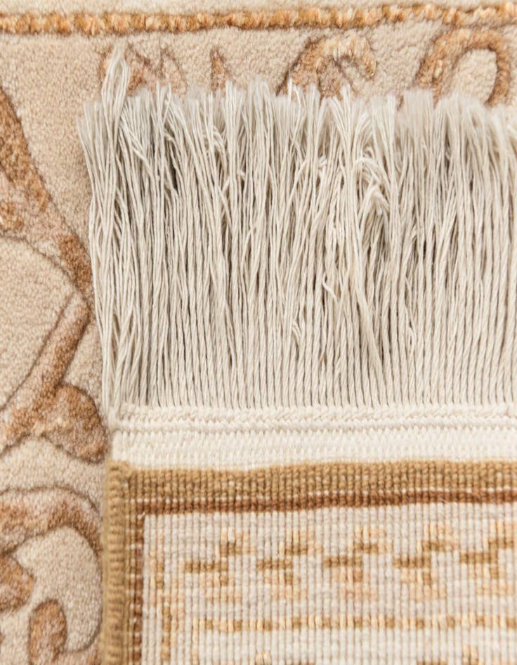 Detail image of 2' 8 x 9' 10 Darya Runner Rug
