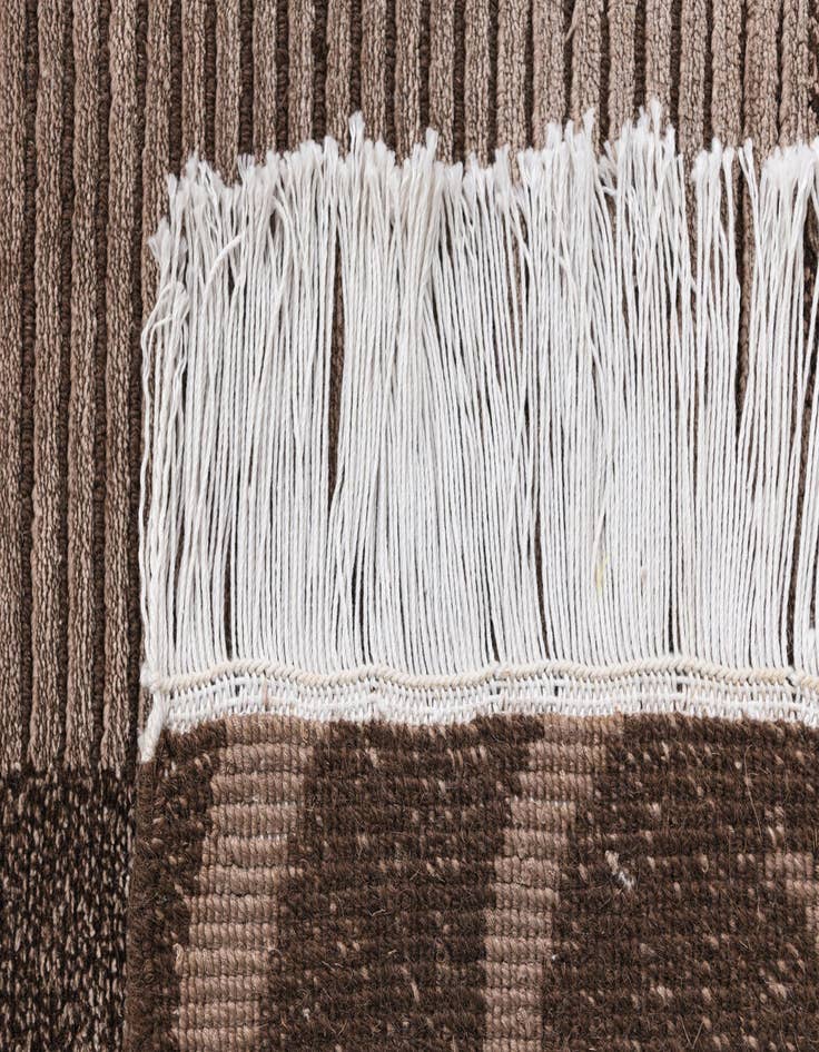 Detail image of 2' 9 x 10' 1 Darya Runner Rug