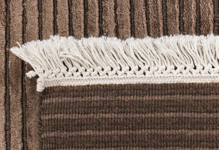 Detail image of 2' 7 x 9' 9 Darya Runner Rug