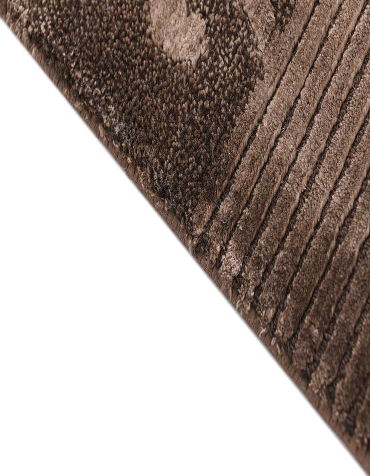 Detail image of 2' 7 x 13' Darya Runner Rug