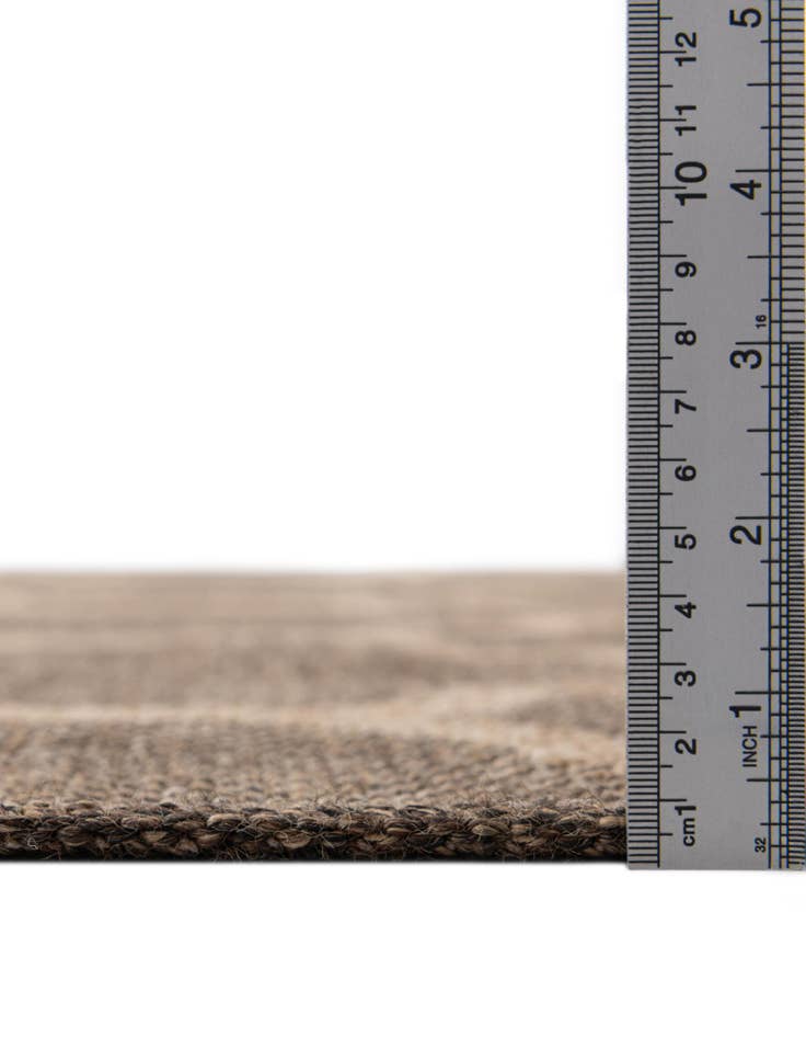 Detail image of 2' x 5' 3 Dunes Runner Rug