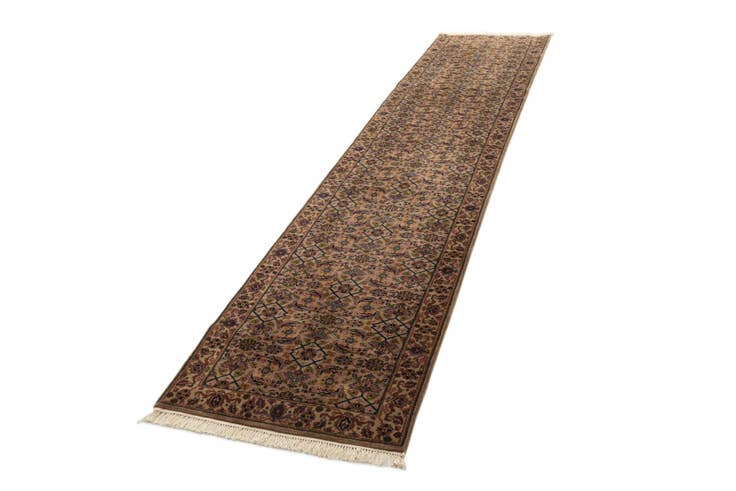 Detail image of 2' 9 x 12' 9 Hand Knotted Farahan Wool Runner Rug