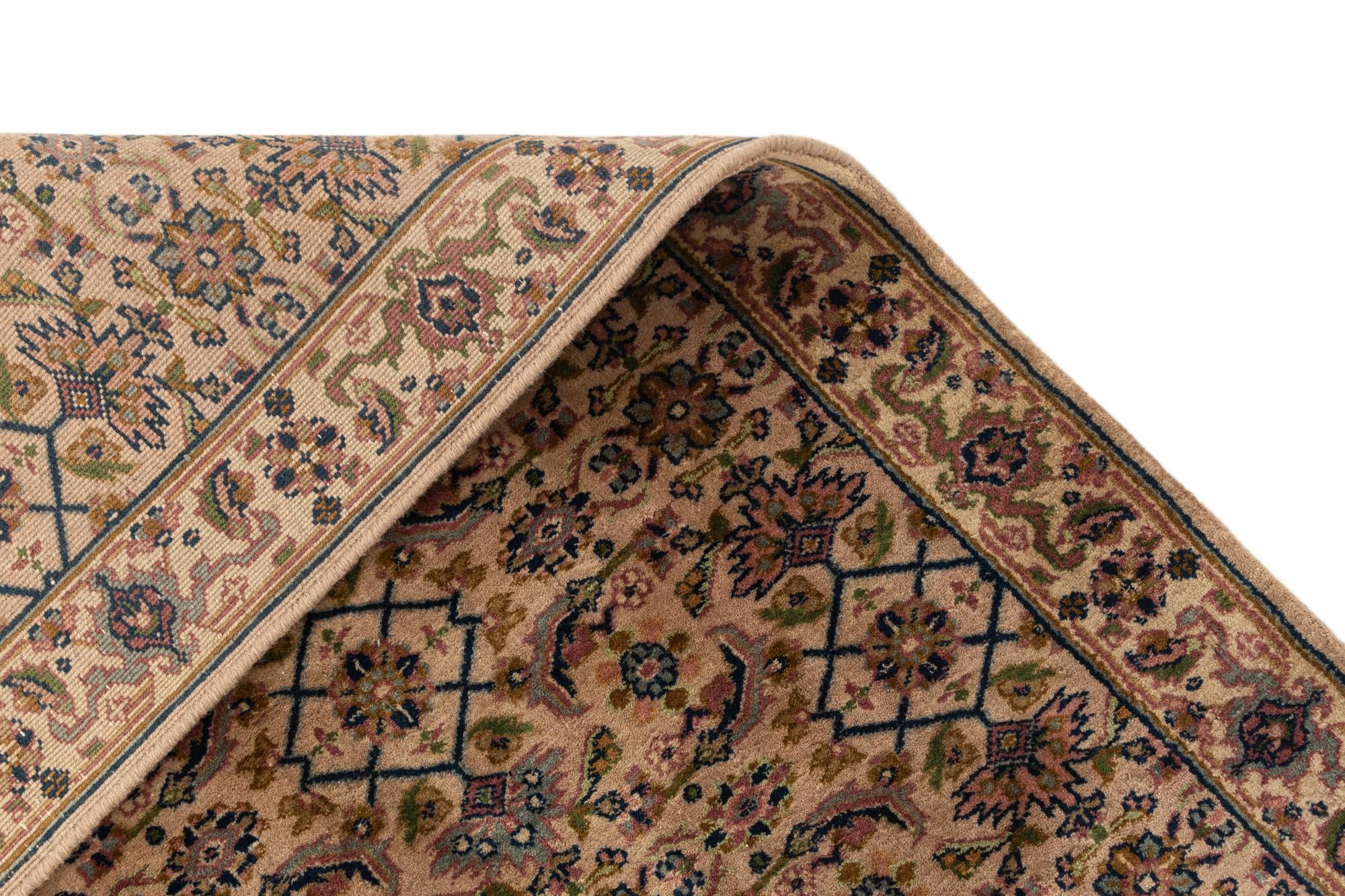 2' 9 x 12' 9 Hand Knotted Farahan Wool Runner Rug