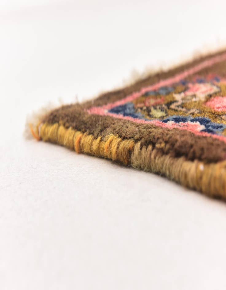 Detail image of 3' 10 x 9' 10  Hand Knotted Farahan Persian Wool Runner Rug