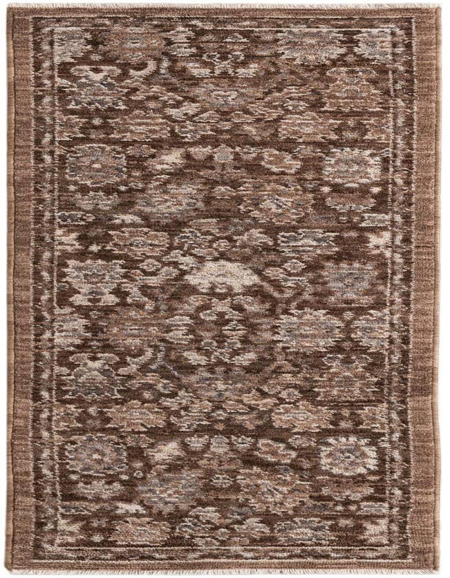 Detail image of 2' x 6' 3 Grand Tradition Runner Rug