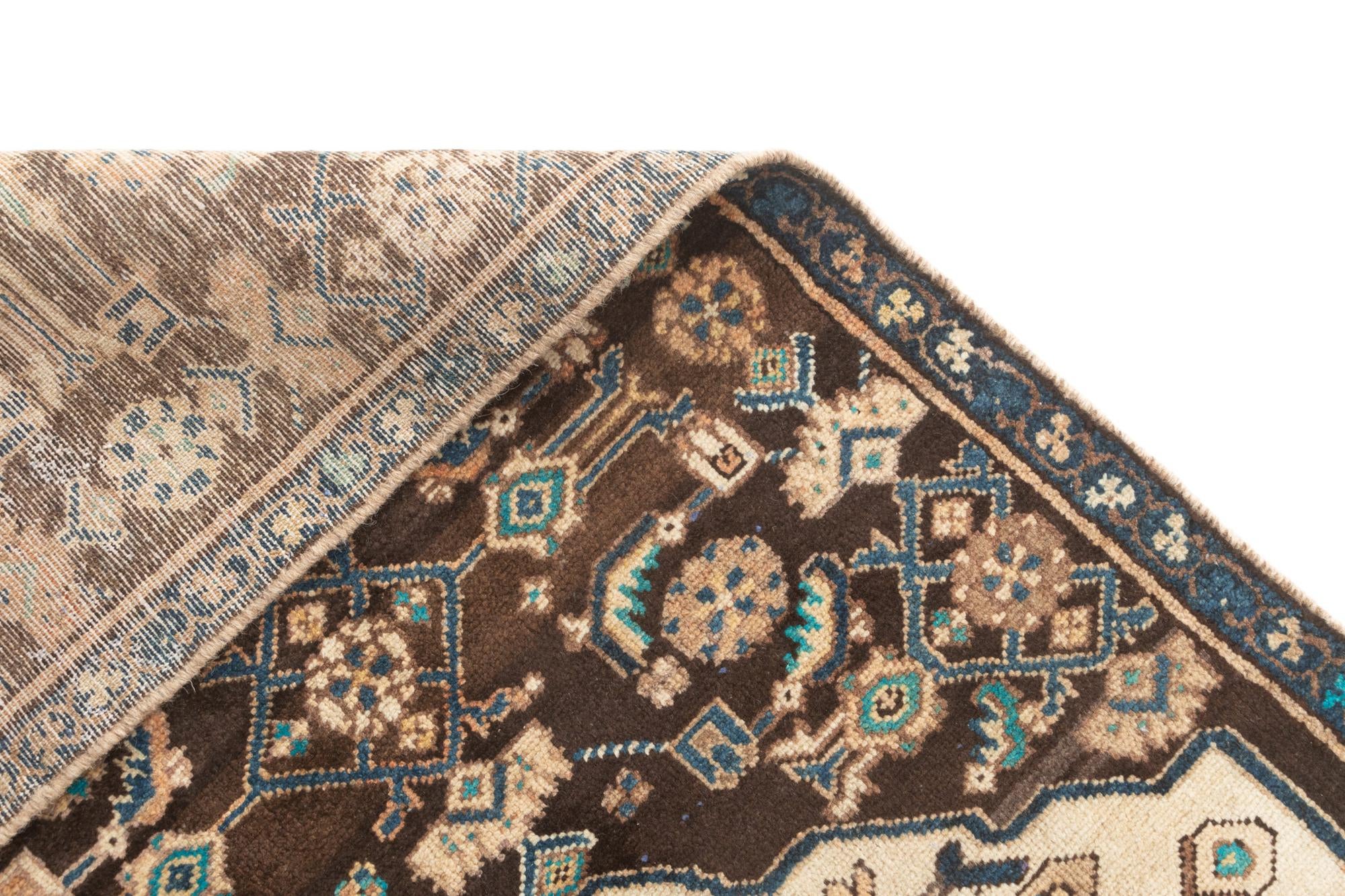 2' 6 x 8' 8 Hamedan Runner Rug