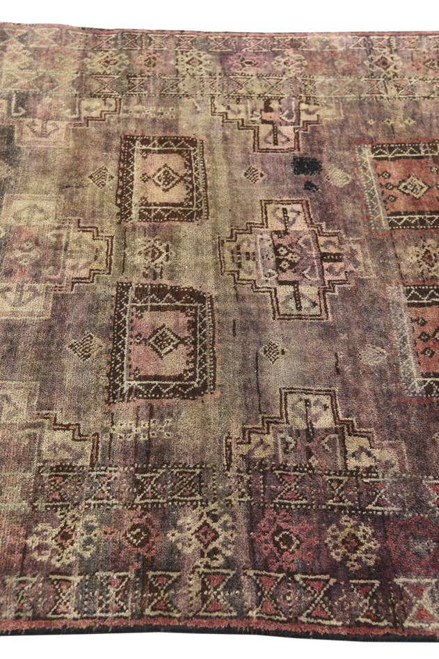 Detail image of 3' 9 x 7' 5 Hand Knotted Hamedan Persian Wool Runner Rug
