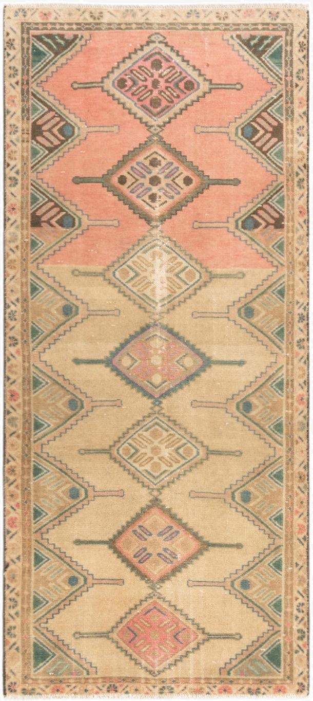 2' 10 x 6' 8 Hamedan Runner Rug