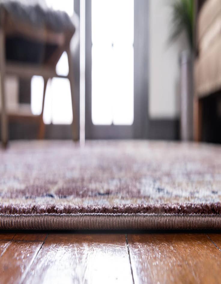 Detail image of 2' 7 x 10' Heritage Runner Rug
