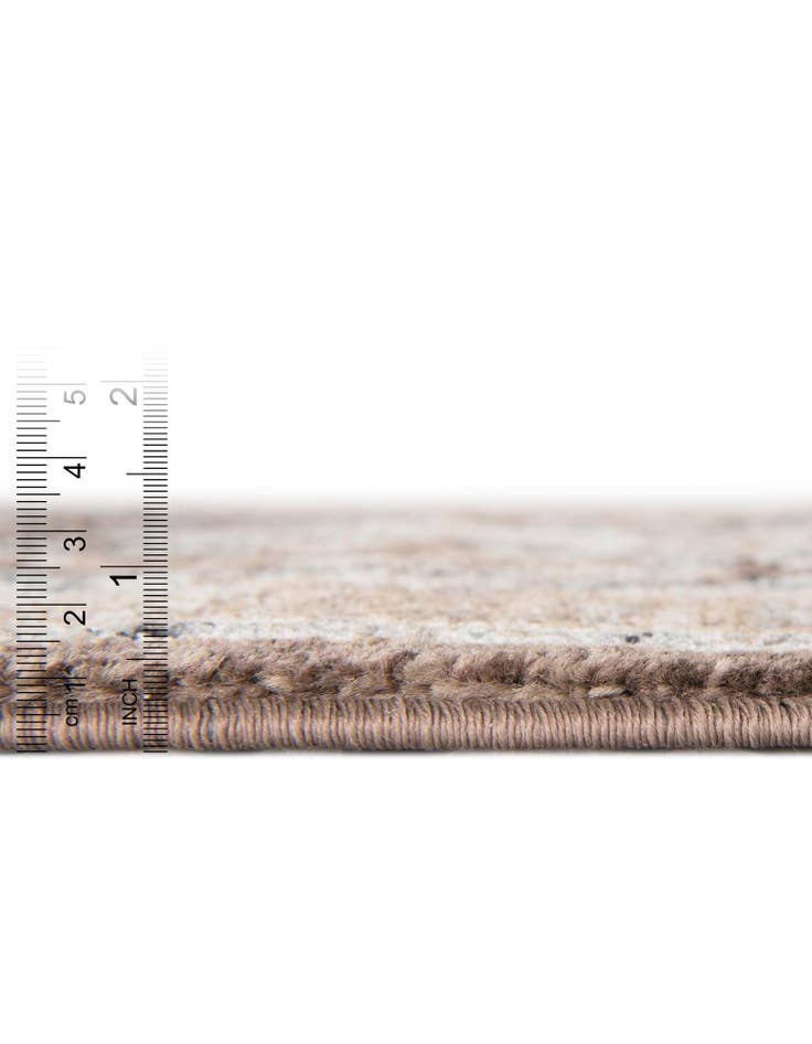 Detail image of 2' 2 x 6' Heritage Runner Rug