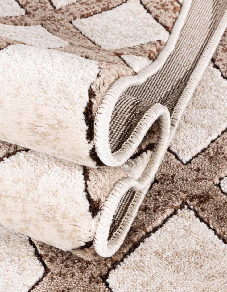 Detail image of 2' x 6' Himalaya Runner Rug