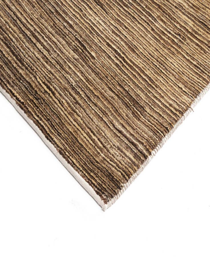 Detail image of 2' 6 x 10' Juma Wool Runner Rug