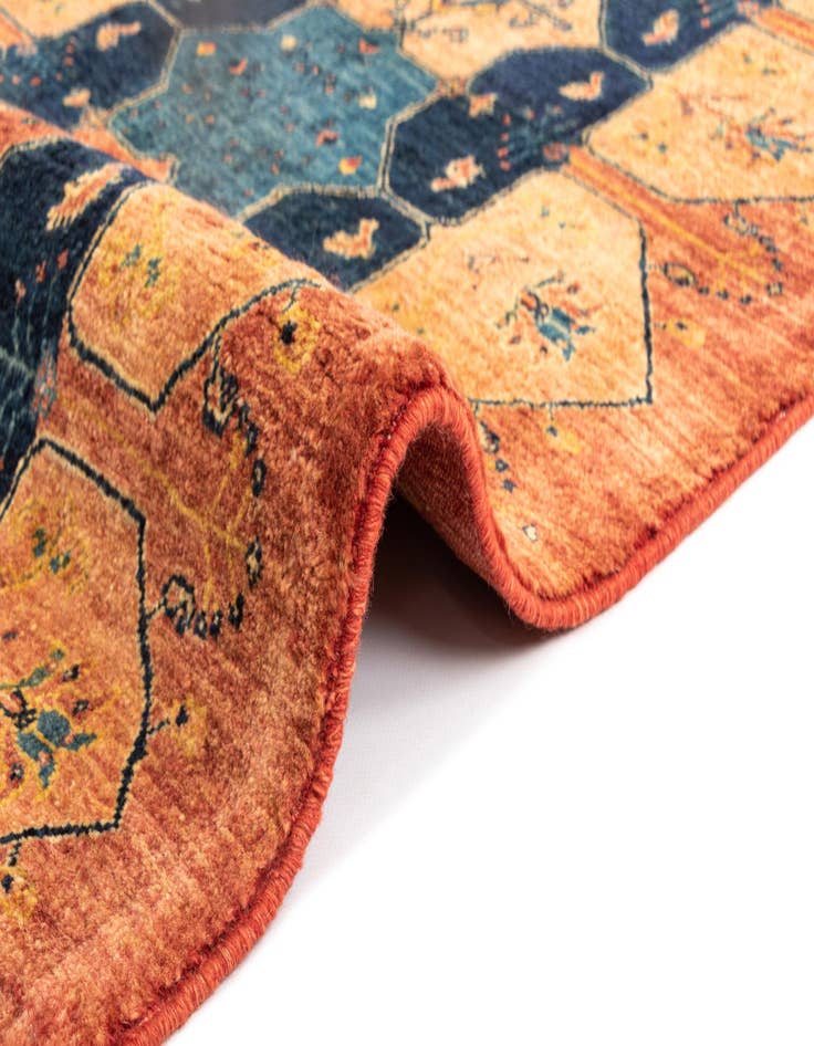 Detail image of 3' x 6' 7 Kashkuli Wool Runner Rug