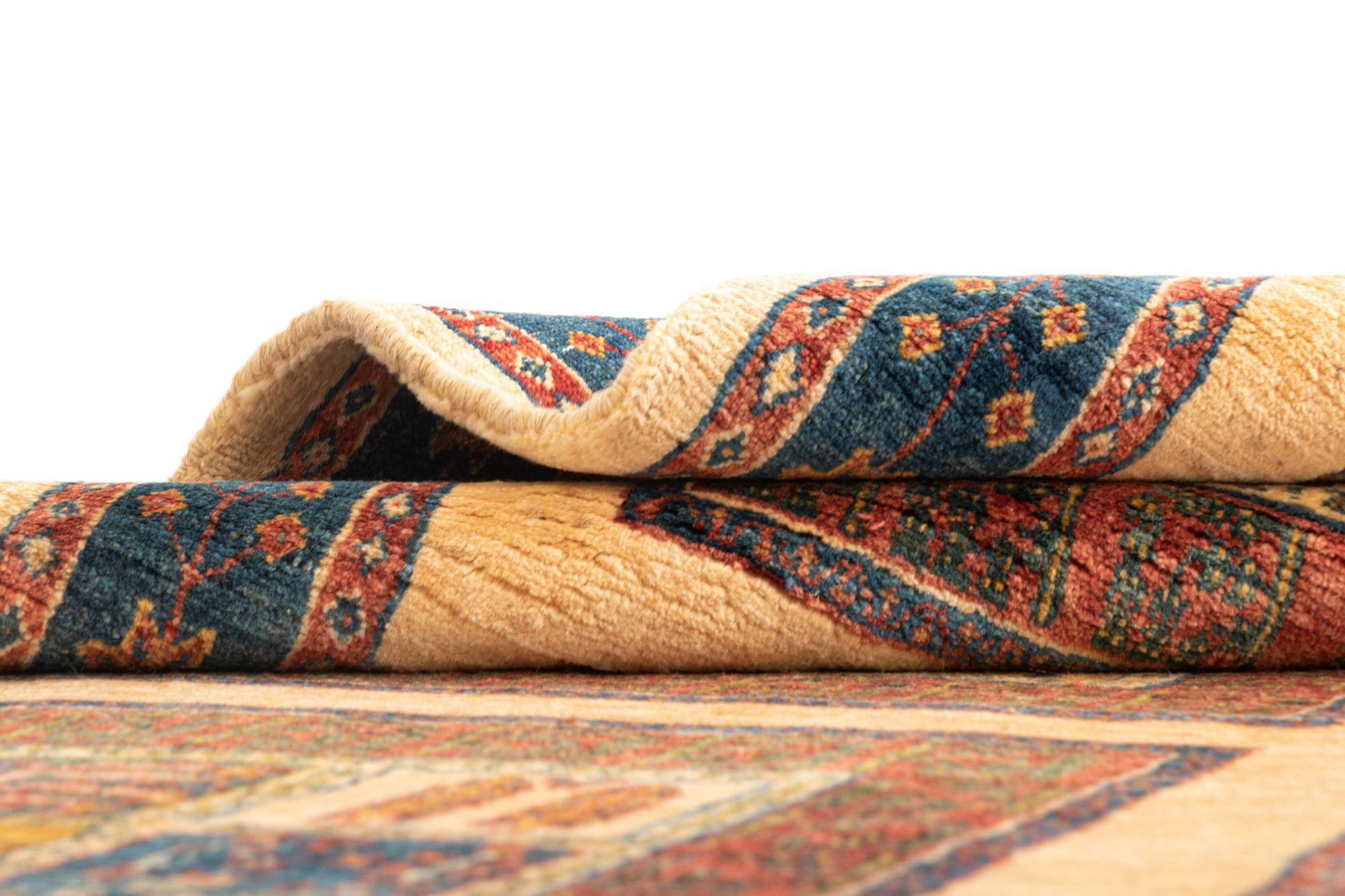 2' 9 x 6' 8 Kashkuli Wool Runner Rug