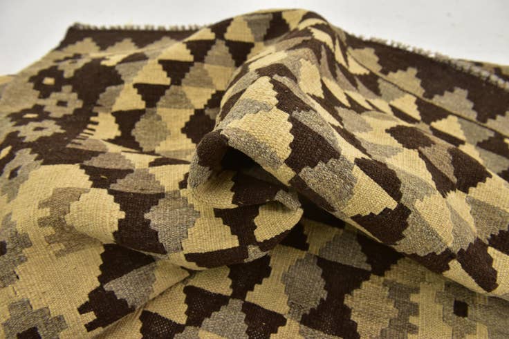 Detail image of 3' 4 x 6' 7 Hand Woven Kilim Maymana Wool Runner Rug