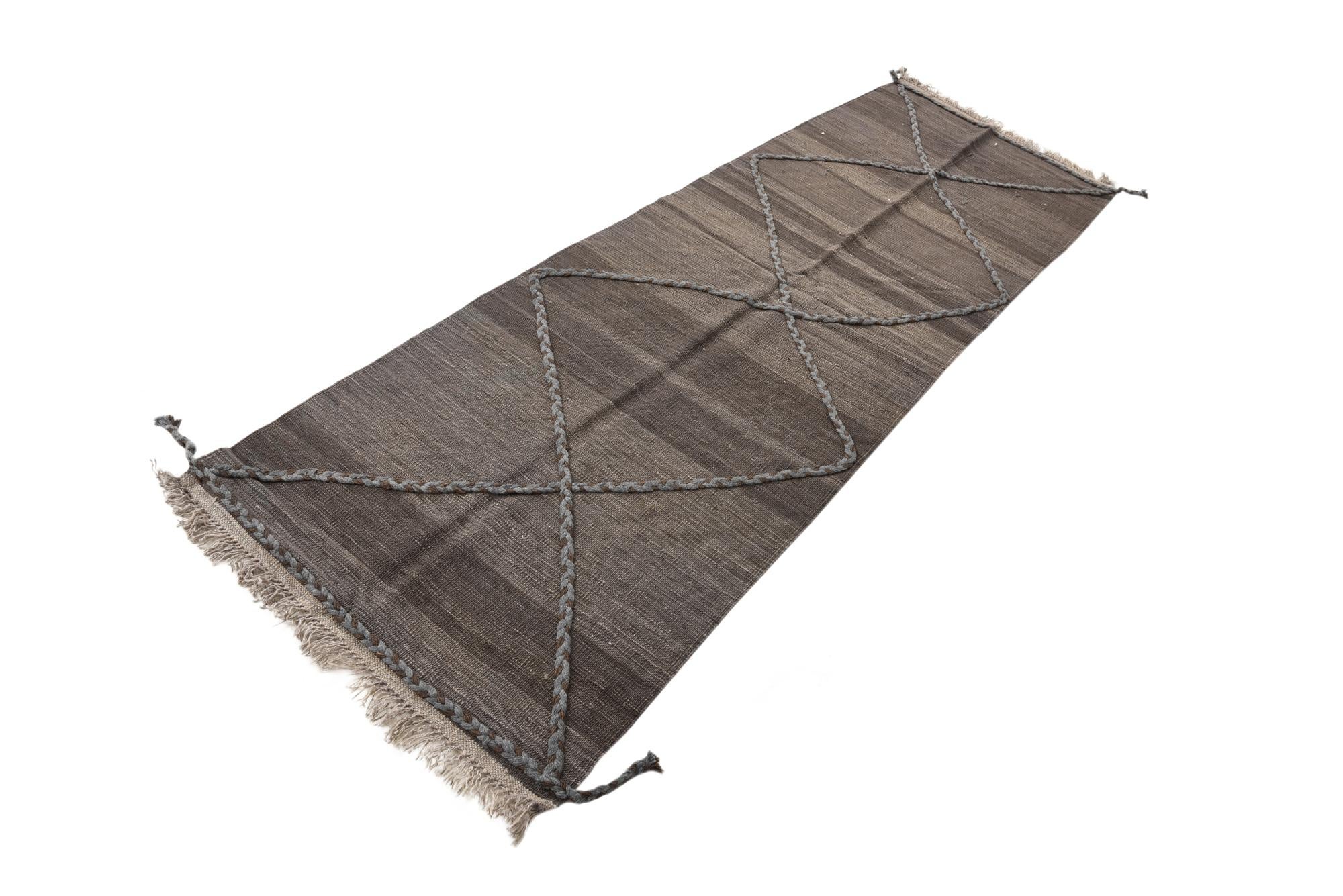 2' 6 x 8' Hand Woven Kilim Modern Wool Runner Rug