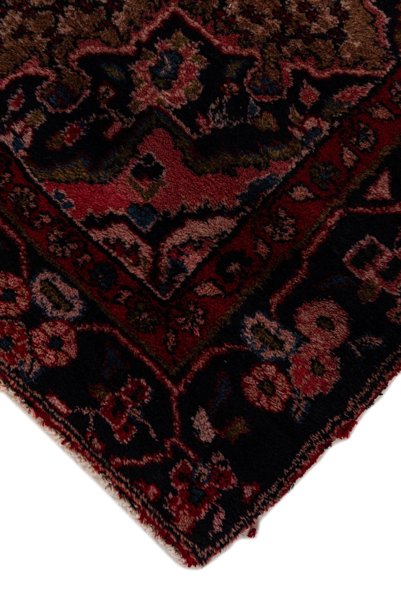 4' 7 x 9' 5 Hand Knotted Koliaei Persian Wool Runner Rug