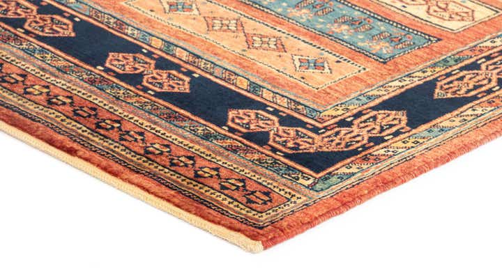 2' 9 x 6' 11 Luribaft Wool Runner Rug