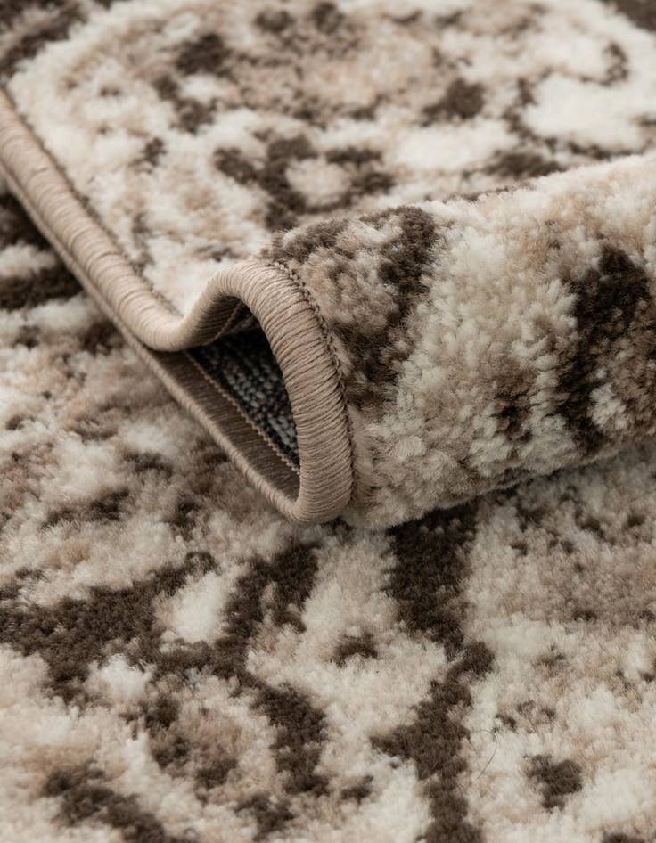 Detail image of 3' 3 x 16' 5 Monte Carlo Runner Rug