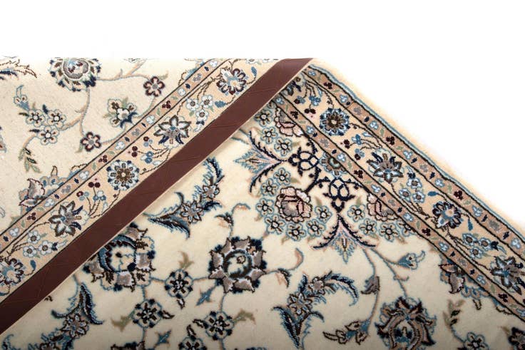 Detail image of 100cm x 420cm Hand Knotted Nain Persian Wool Runner Rug