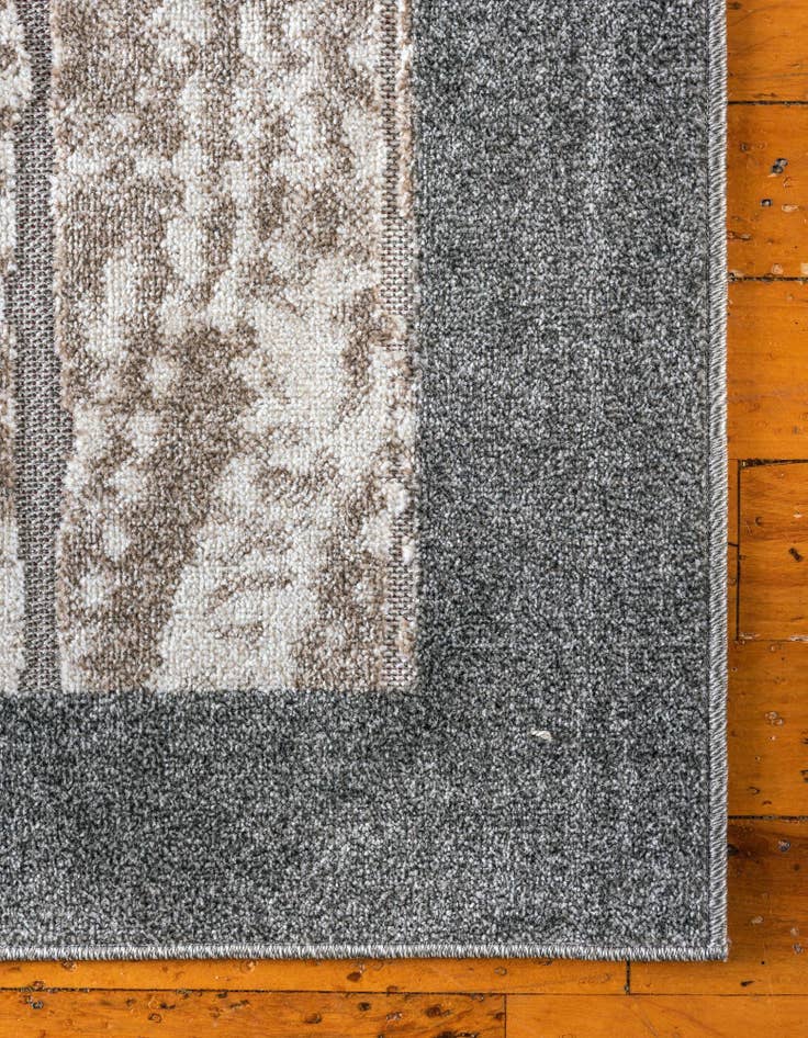 Detail image of 2' x 6'  Washable Border Indoor / Outdoor Runner Rug