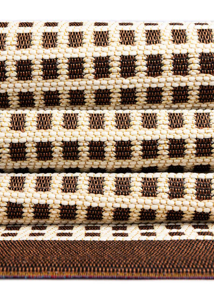 2' x 6' Easy-Clean Border Indoor / Outdoor Runner Rug