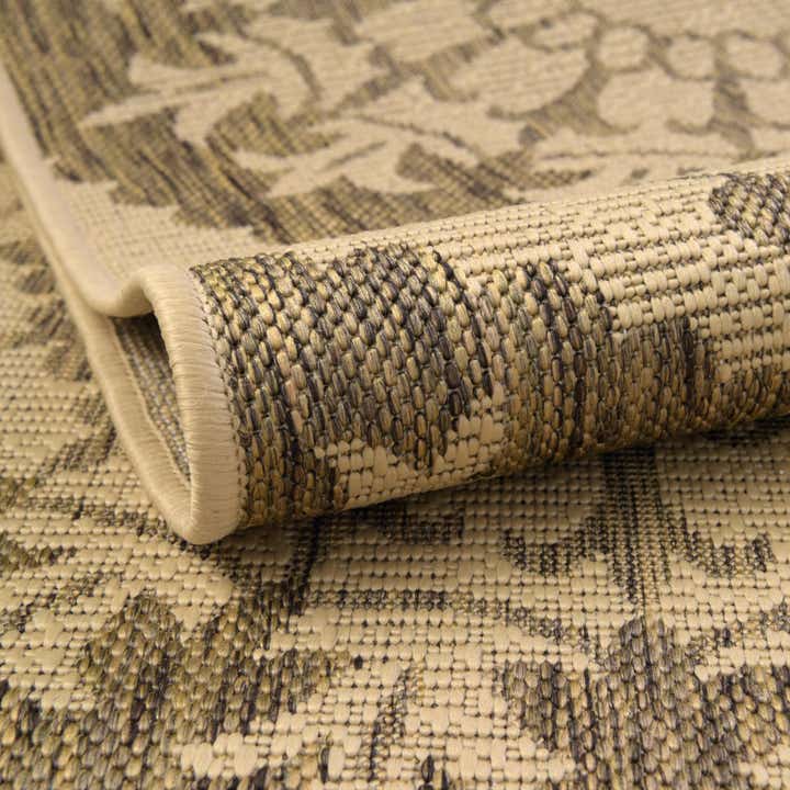 2' 2 x 6' Easy-Clean Botanical Indoor / Outdoor Runner Rug