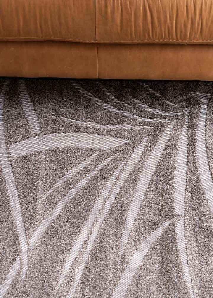 2' x 6' Easy-Clean Botanical Indoor / Outdoor Runner Rug