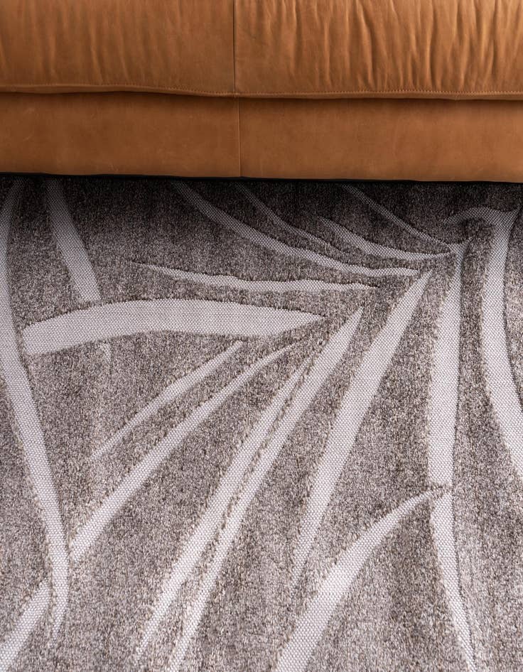Detail image of 2' x 6'  Washable Botanical Indoor / Outdoor Runner Rug