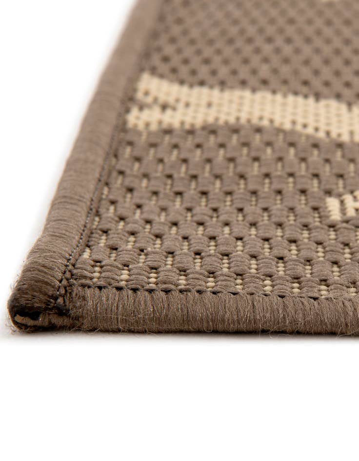 Detail image of 2' x 6'  Washable Botanical Indoor / Outdoor Runner Rug