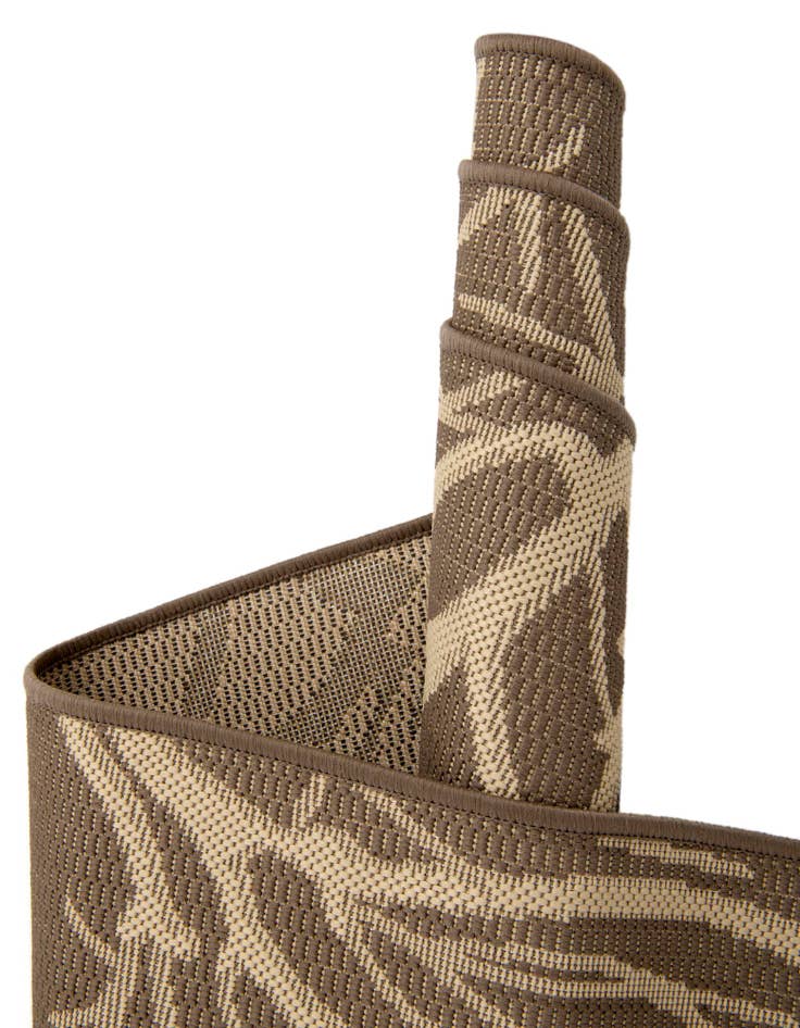 Detail image of 2' x 6'  Washable Botanical Indoor / Outdoor Runner Rug