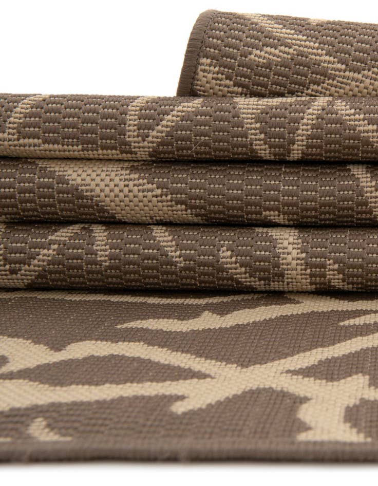 Detail image of 2' x 6'  Washable Botanical Indoor / Outdoor Runner Rug