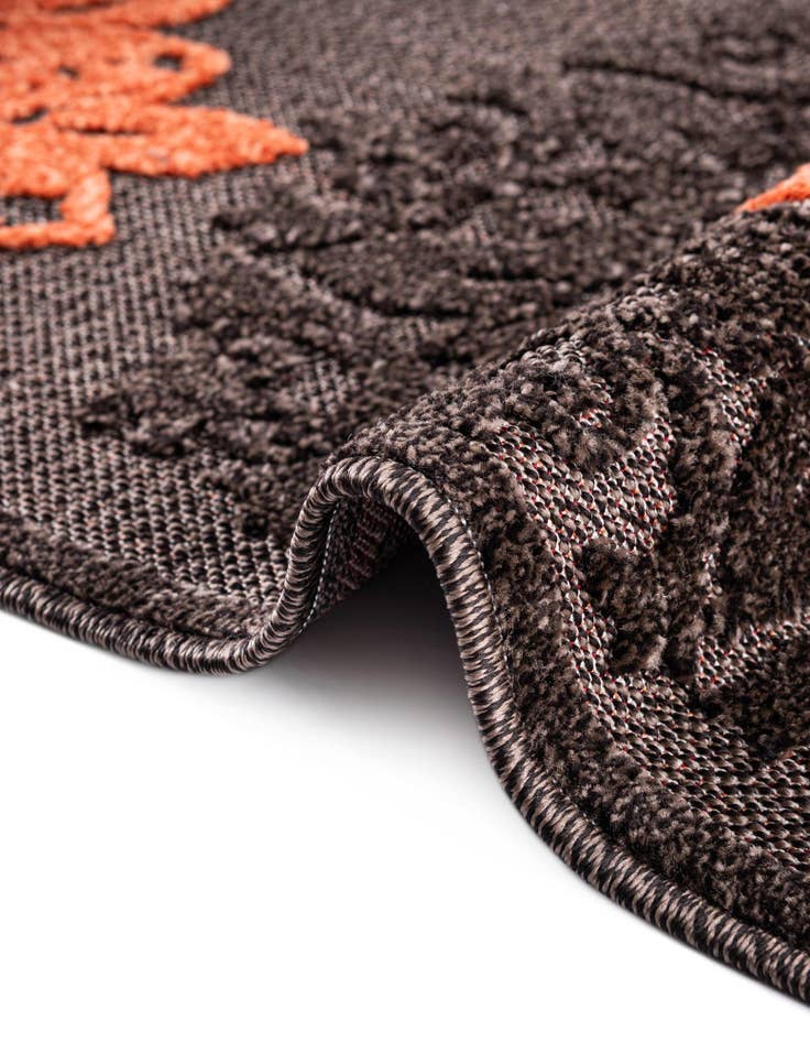 Detail image of 2' x 8'  Washable Modern Indoor / Outdoor Runner Rug