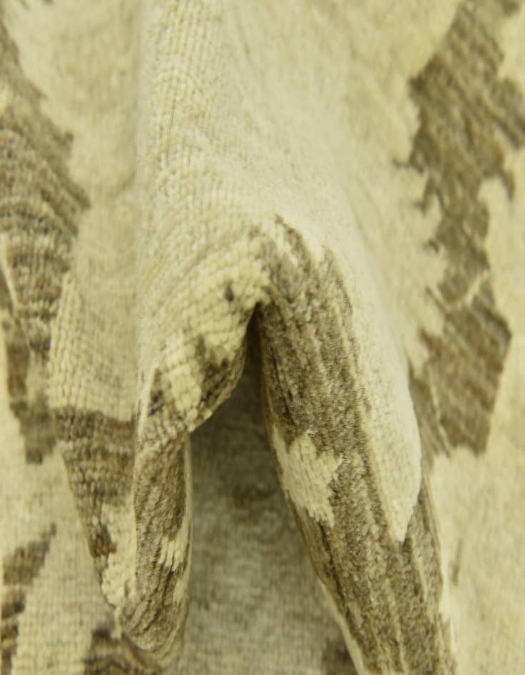 Detail image of 2' 7 x 8' 5  Hand Knotted Peshawar Ziegler Runner Rug