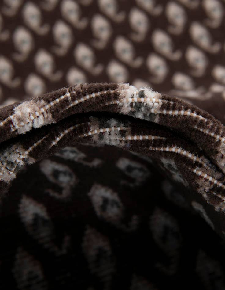 Detail image of 2' 9 x 9' 10 SoHo Runner Rug