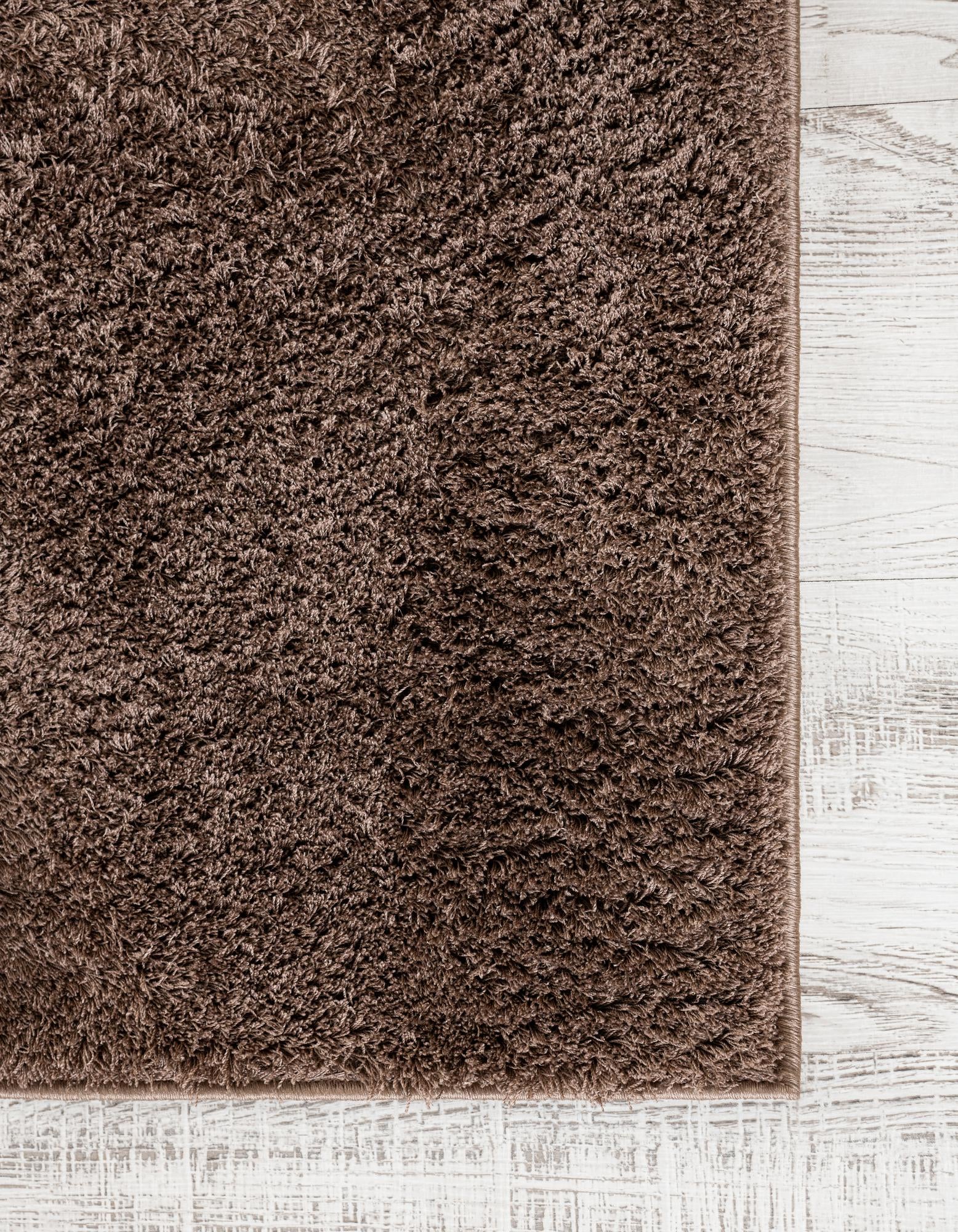 2' 7 x 10' Studio Solid Shag Runner Rug