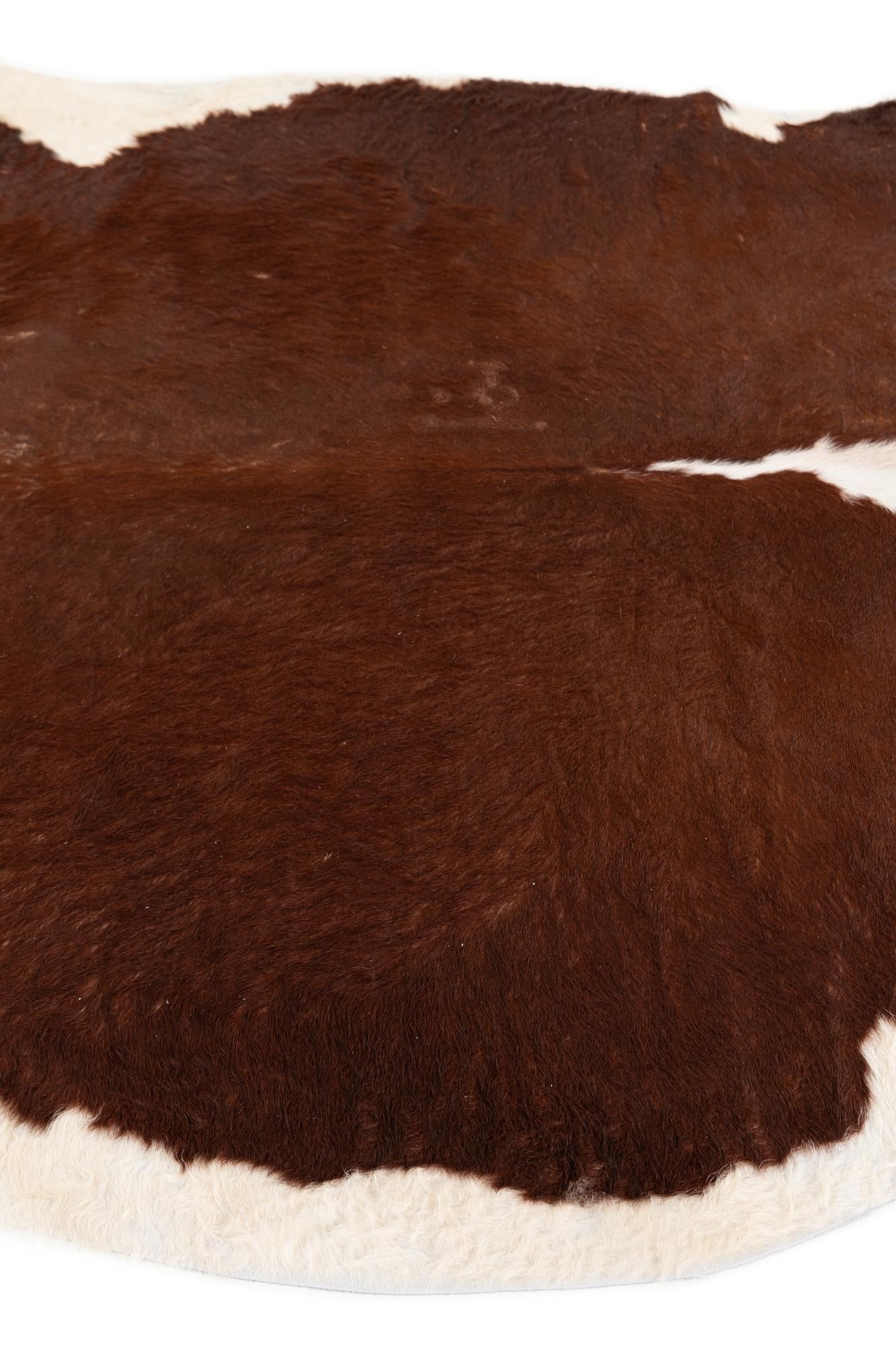 5' 5 x 5' 7 Cowhide Leather Square Rug