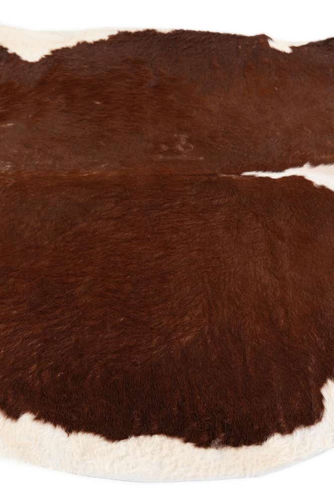 5' 5 x 5' 7 Cowhide Leather Square Rug
