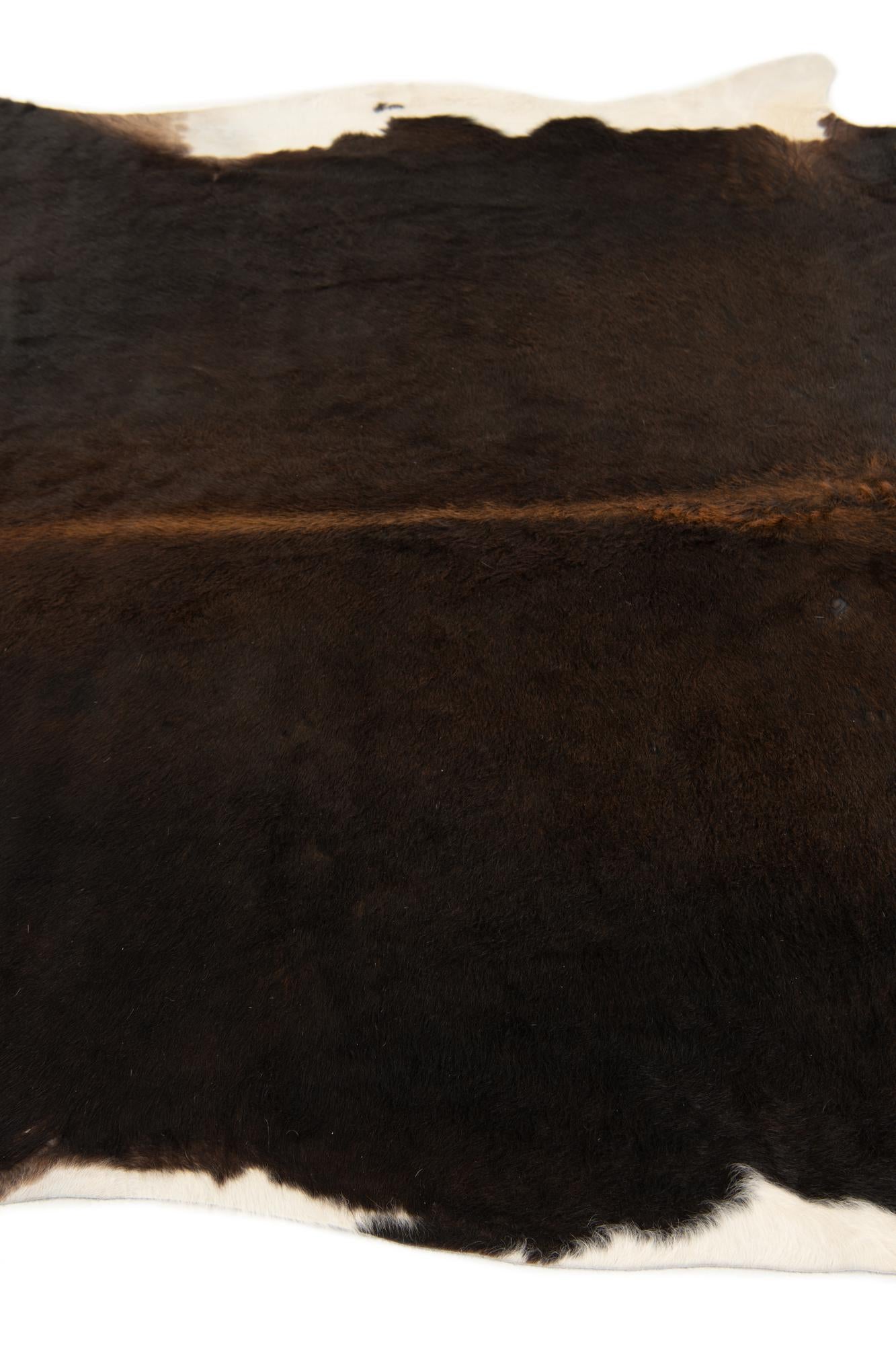 6' 1 x 6' 8 Cowhide Leather Square Rug