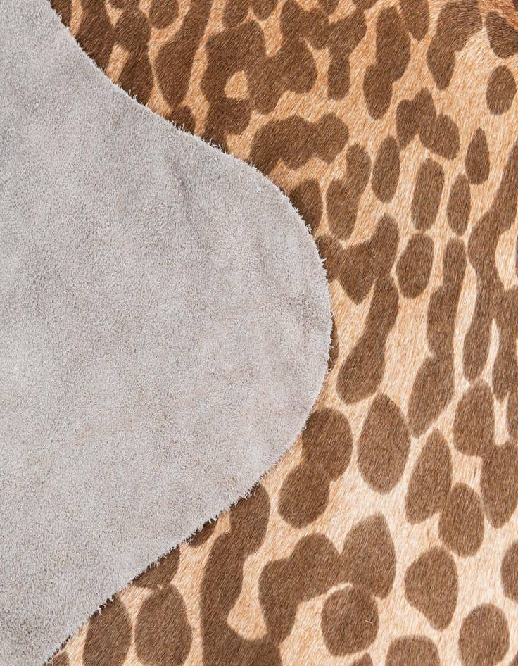 Detail image of 6' 5 x 7' Cowhide Leather Square Rug