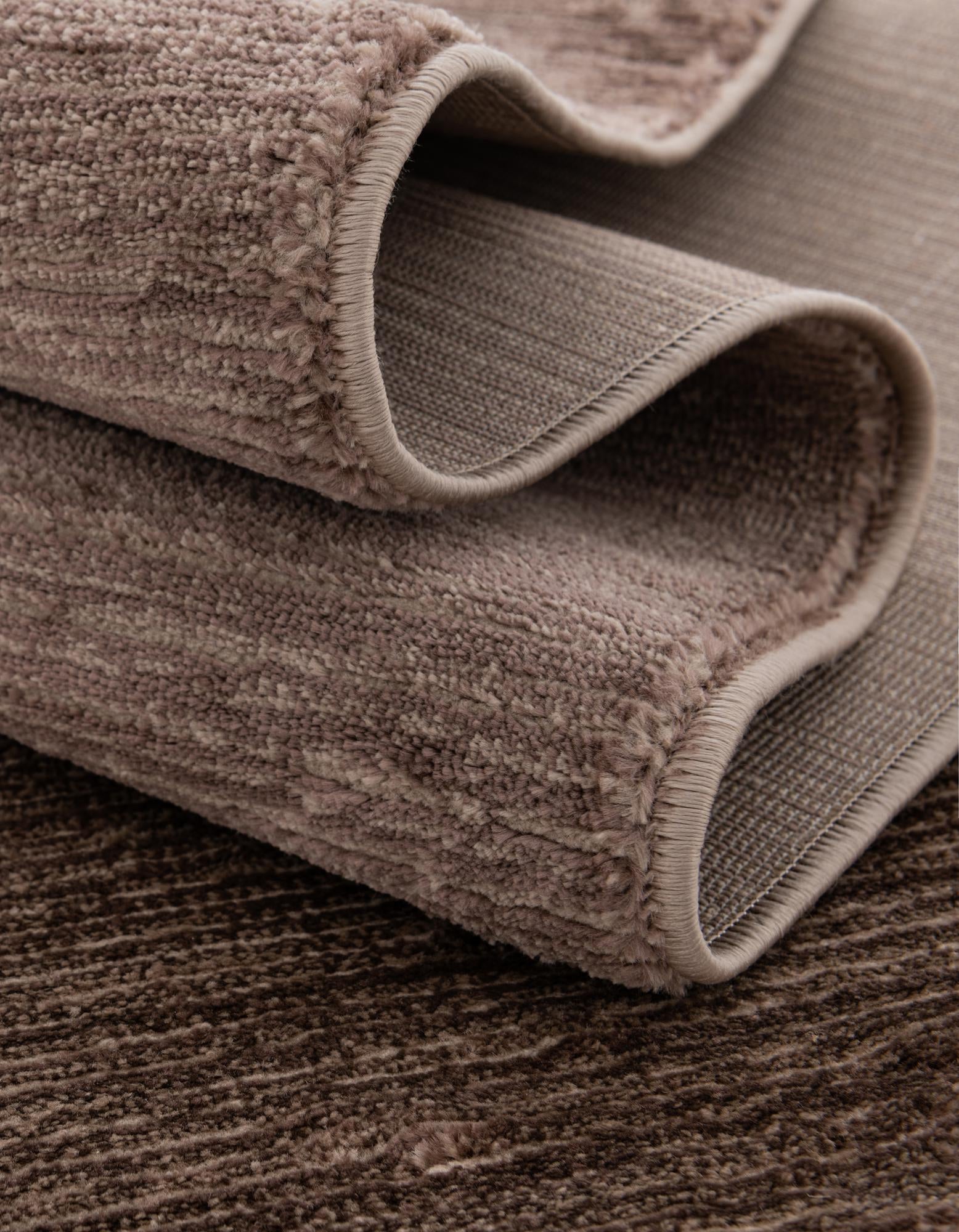 7' 10 x 7' 10 Finsbury Square Rug