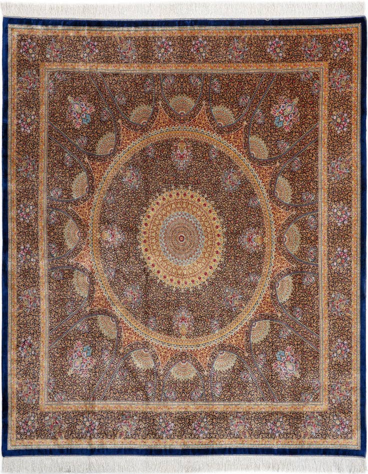 Detail image of 6' 7 x 6' 7 Ghom Design Square Rug