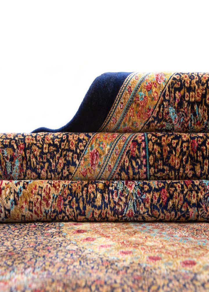 6' 7 x 6' 7 Ghom Design Square Rug