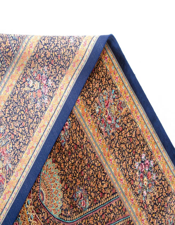 Detail image of 6' 7 x 6' 7 Ghom Design Square Rug