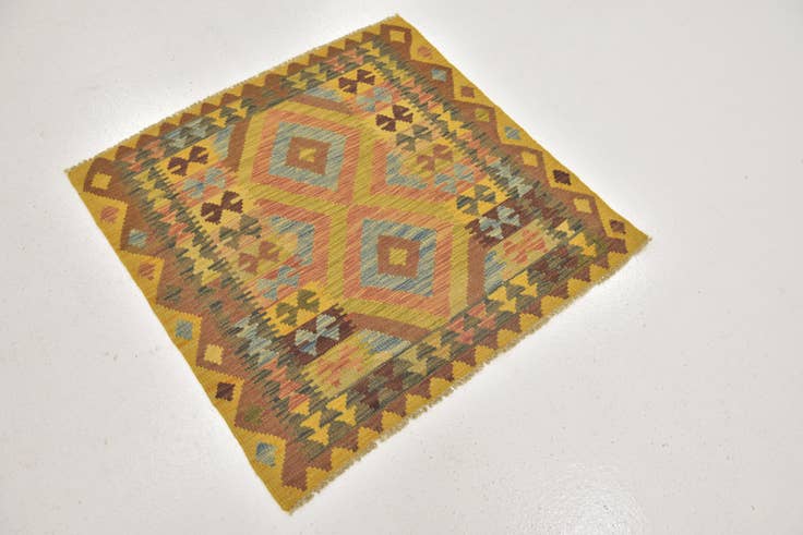 Detail image of 3' 3 x 3' 3 Hand Woven Kilim Maymana Wool Square Rug