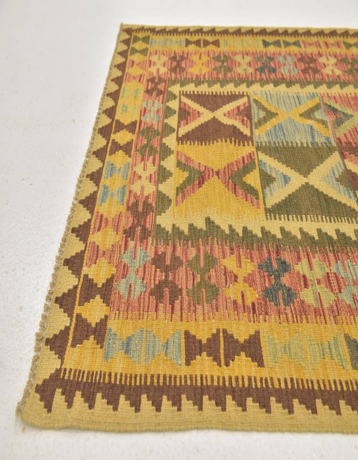 Detail image of 3' 2 x 3' 9 Hand Woven Kilim Maymana Wool Square Rug