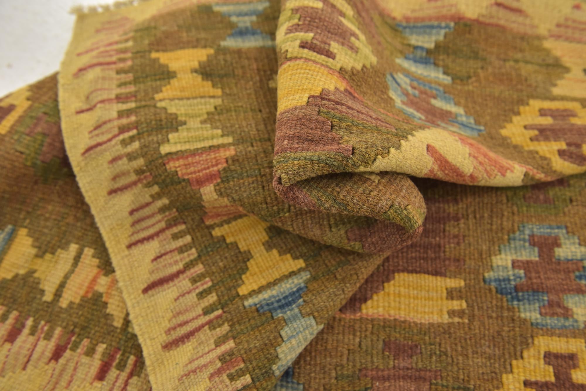 3' x 3' 10 Hand Woven Kilim Maymana Wool Square Rug
