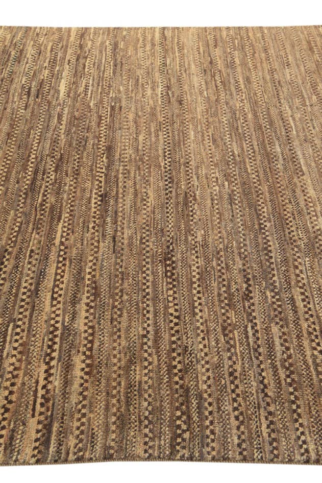 Detail image of 6' 5 x 7' 3 Hand Knotted Modern Ziegler Square Rug
